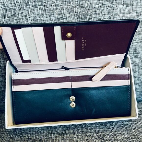 Radley London Leather Dog Maroon Color Block Wallet - Picture 6 of 7